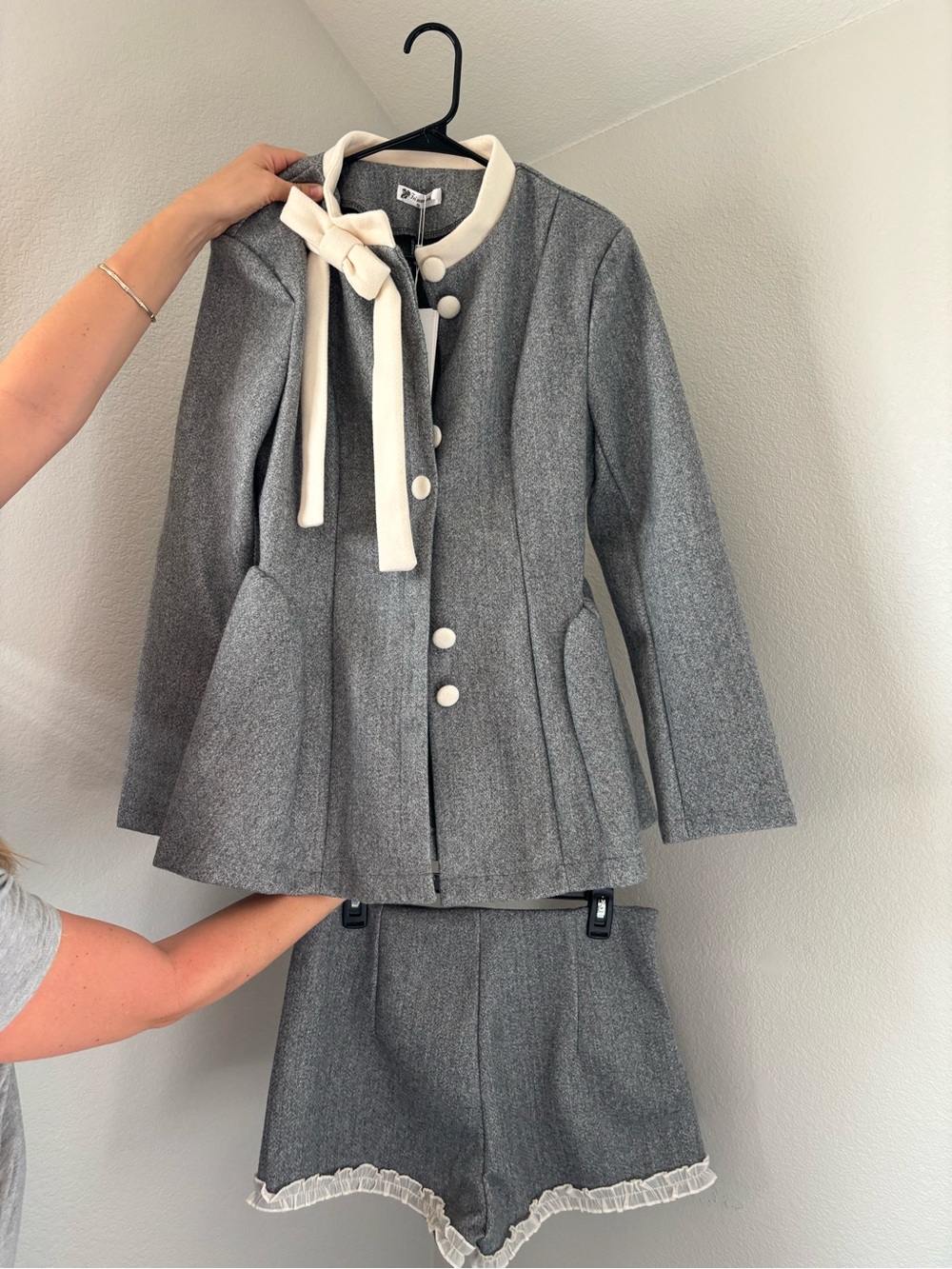 Womens Gray Wool-Blend Bow Collar Jacket